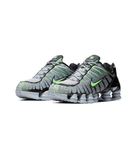 NIKE SHOX - WOLF GREY