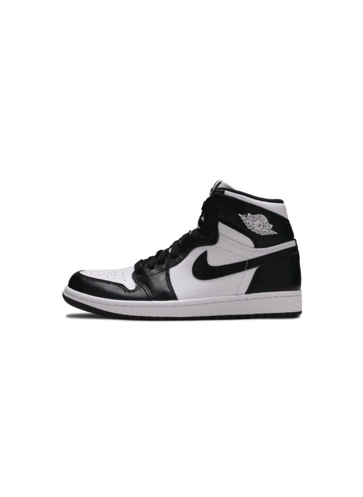 AIR JORDAN 1 - BLACK AND WHITE