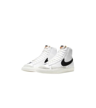 Nike Blazer - Black and White